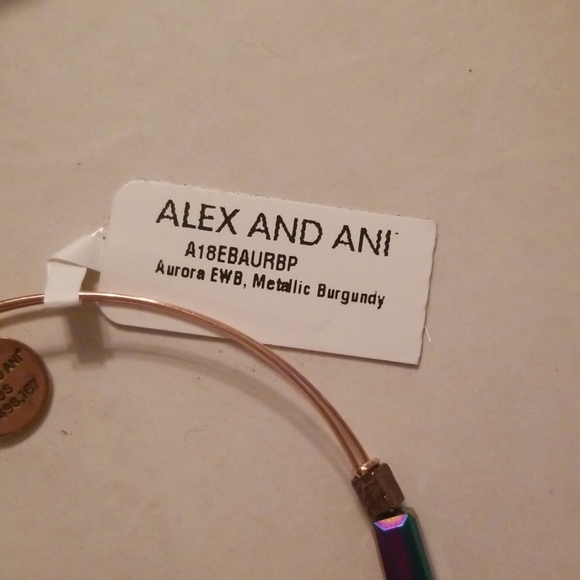 NWT - Alex and Ani Metallic Burgundy Wrap&Gift Box - Picture 3 of 5